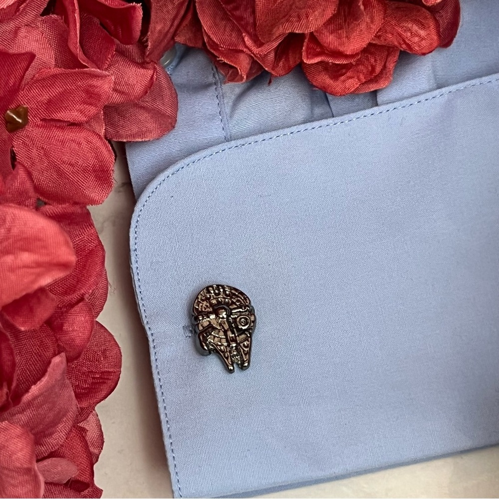 Gunmetal and Silver Star Wars Millennium Falcon Cufflinks - Picture 11 of 16